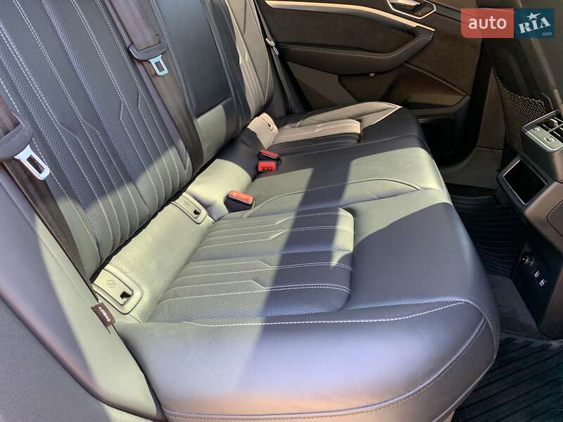 Внедорожник / Кроссовер Audi e-tron 2019 в Дрогобыче