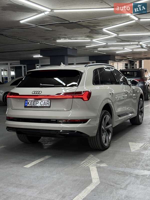 Внедорожник / Кроссовер Audi e-tron 2022 в Одессе