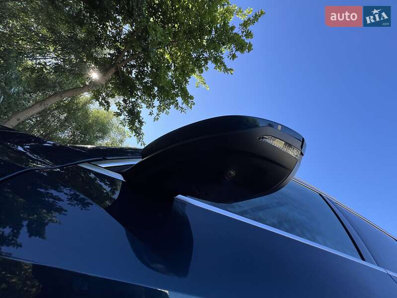 Позашляховик / Кросовер Audi e-tron 2019 в Львові