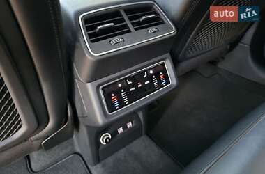 Внедорожник / Кроссовер Audi e-tron 2019 в 