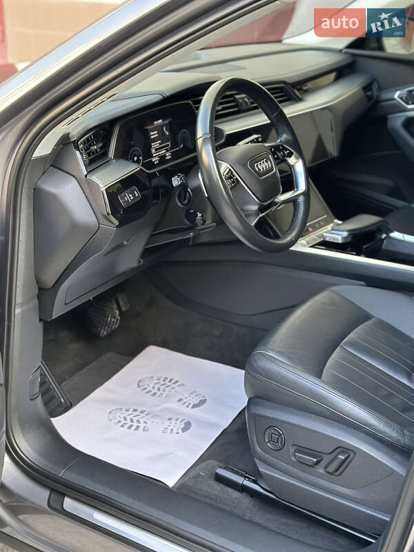 Внедорожник / Кроссовер Audi e-tron 2019 в Ивано-Франковске