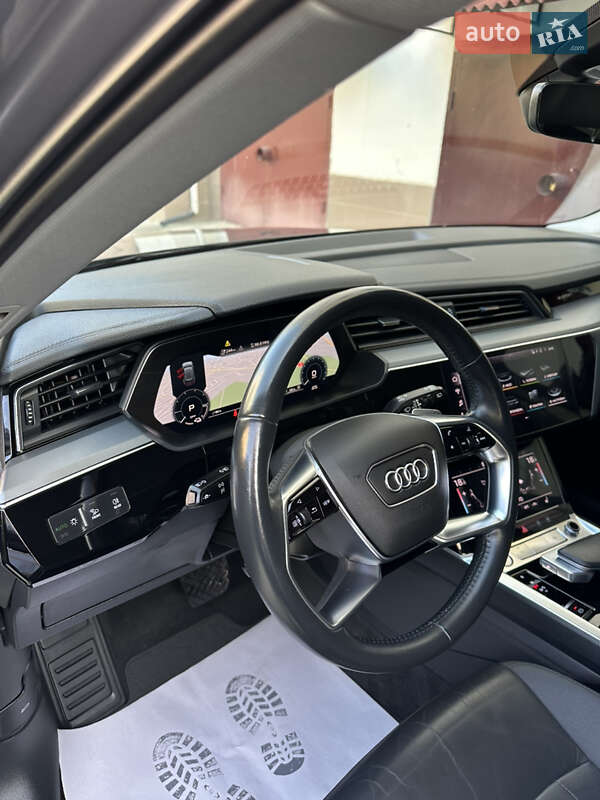 Внедорожник / Кроссовер Audi e-tron 2019 в Ивано-Франковске