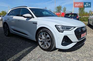 Позашляховик / Кросовер Audi e-tron 2020 в 