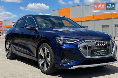 Внедорожник / Кроссовер Audi e-tron 2021 в 