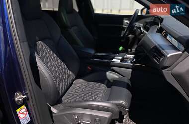 Внедорожник / Кроссовер Audi e-tron 2021 в 