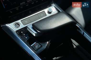 Внедорожник / Кроссовер Audi e-tron 2021 в 