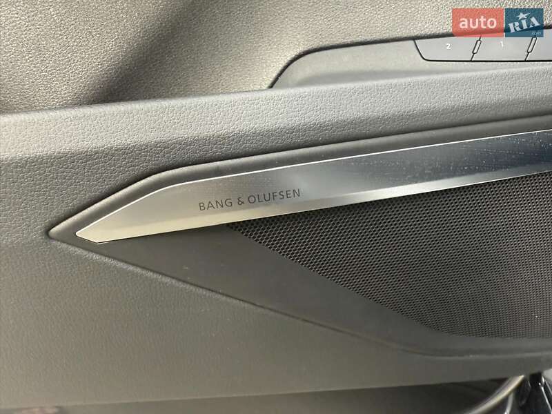 Внедорожник / Кроссовер Audi e-tron 2019 в Киеве