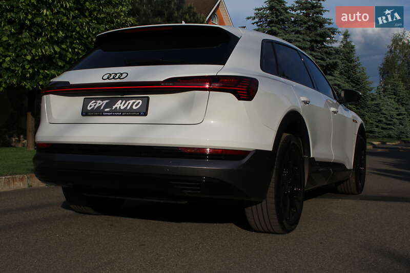 Внедорожник / Кроссовер Audi e-tron 2023 в Киеве
