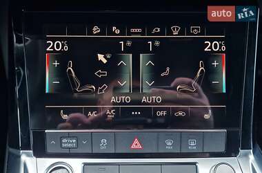 Позашляховик / Кросовер Audi e-tron 2021 в 