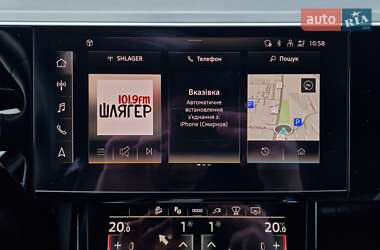 Позашляховик / Кросовер Audi e-tron 2021 в 