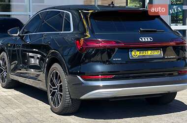 Внедорожник / Кроссовер Audi e-tron 2019 в 