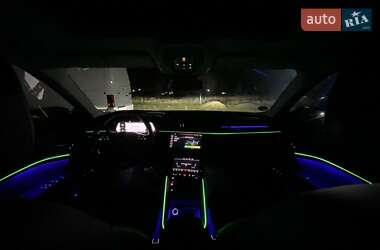 Внедорожник / Кроссовер Audi e-tron 2019 в 