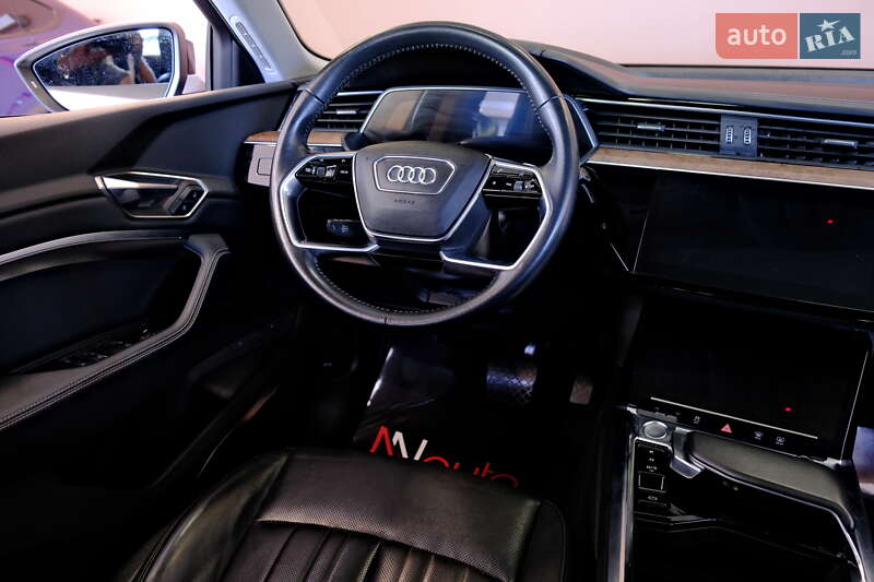 Позашляховик / Кросовер Audi e-tron 2019 в Одесі