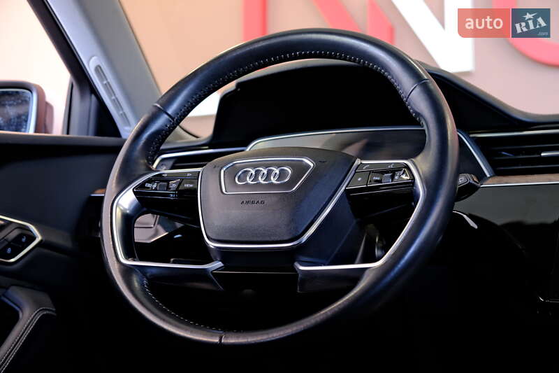 Позашляховик / Кросовер Audi e-tron 2019 в Одесі