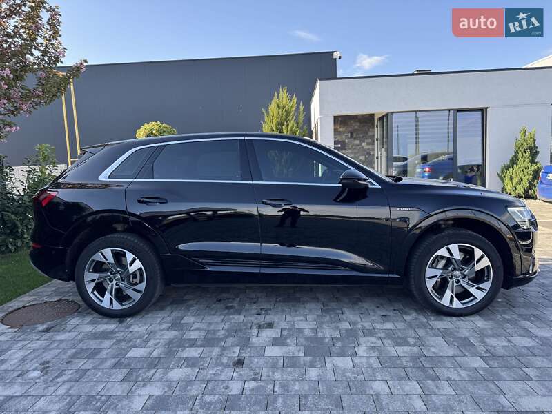 Внедорожник / Кроссовер Audi e-tron 2019 в Мукачево