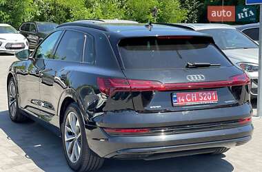 Внедорожник / Кроссовер Audi e-tron 2020 в 