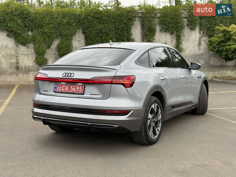 Внедорожник / Кроссовер Audi e-tron 2021 в Ровно