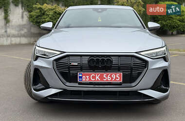 Внедорожник / Кроссовер Audi e-tron 2021 в 