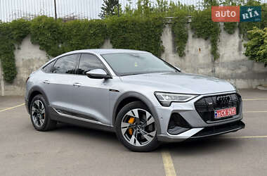 Внедорожник / Кроссовер Audi e-tron 2021 в 