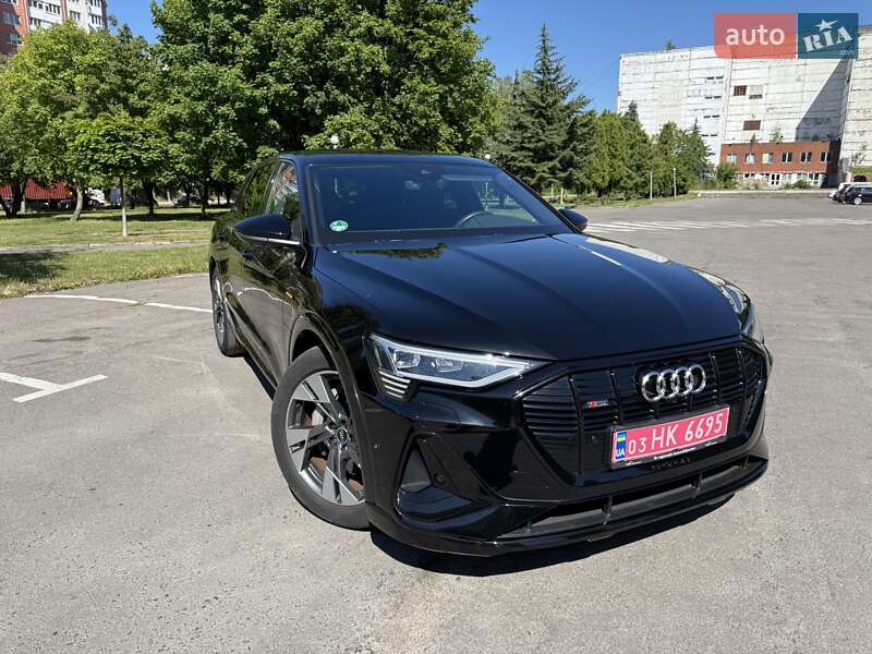 Внедорожник / Кроссовер Audi e-tron 2021 в Ровно
