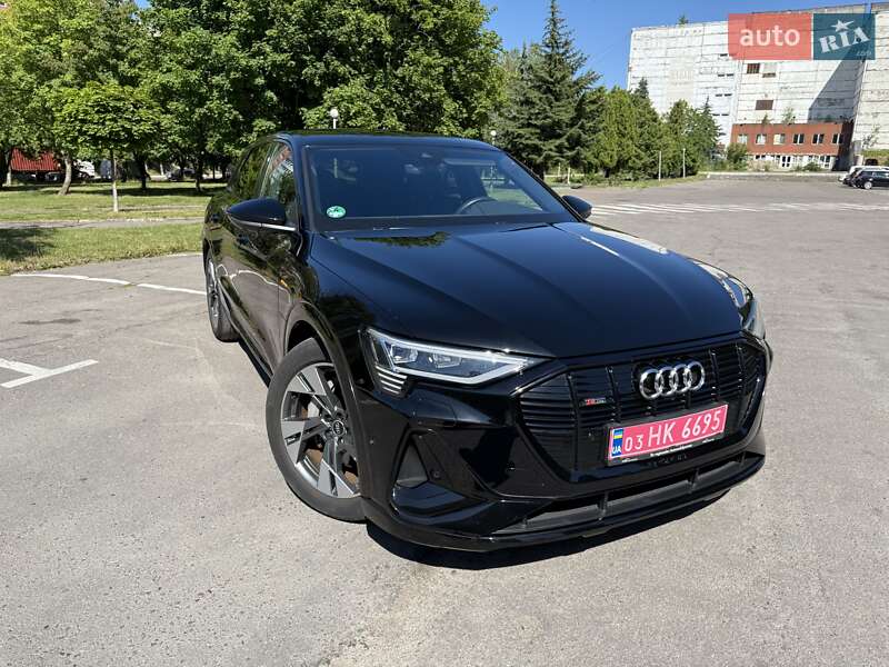 Внедорожник / Кроссовер Audi e-tron 2021 в Ровно