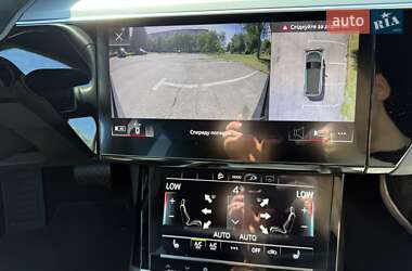 Позашляховик / Кросовер Audi e-tron 2021 в 