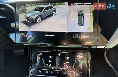 Позашляховик / Кросовер Audi e-tron 2021 в 