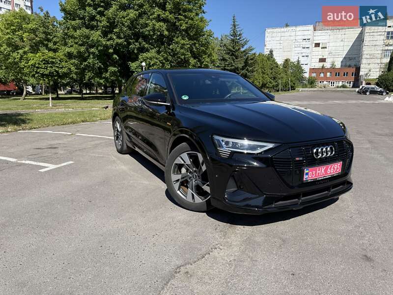 Внедорожник / Кроссовер Audi e-tron 2021 в Ровно