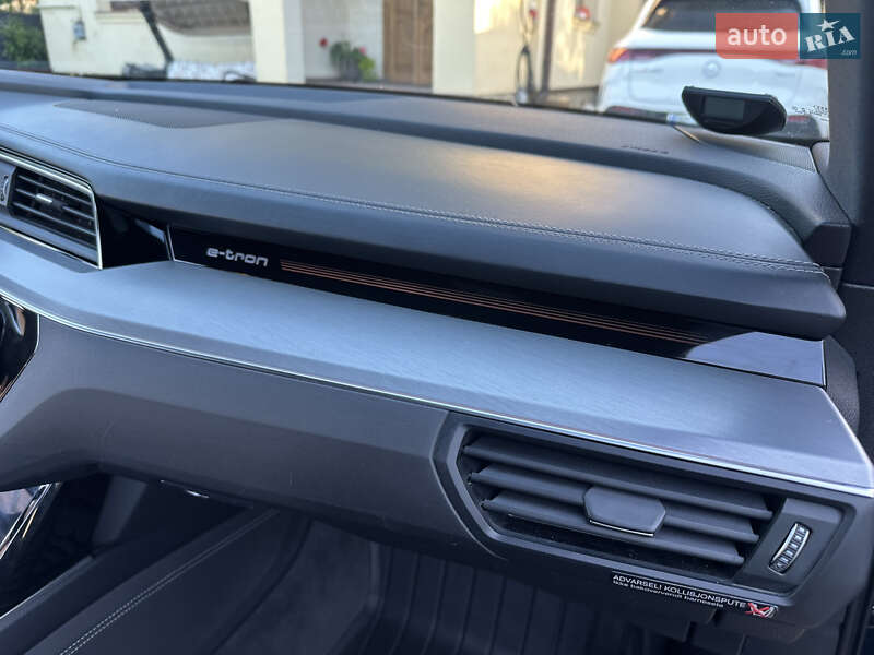 Внедорожник / Кроссовер Audi e-tron 2019 в Львове фото 34 Внедорожник / Кроссовер Audi e-tron 2019 в Львове