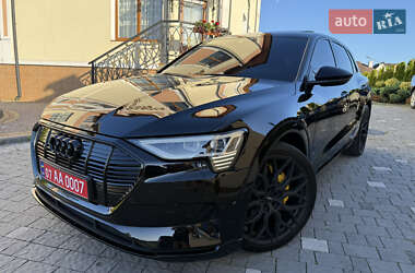 Позашляховик / Кросовер Audi e-tron 2020 в 