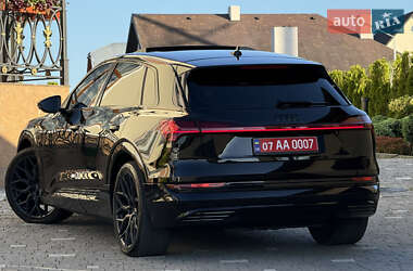 Позашляховик / Кросовер Audi e-tron 2020 в 