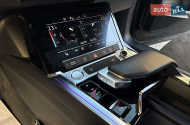 Позашляховик / Кросовер Audi e-tron 2020 в 