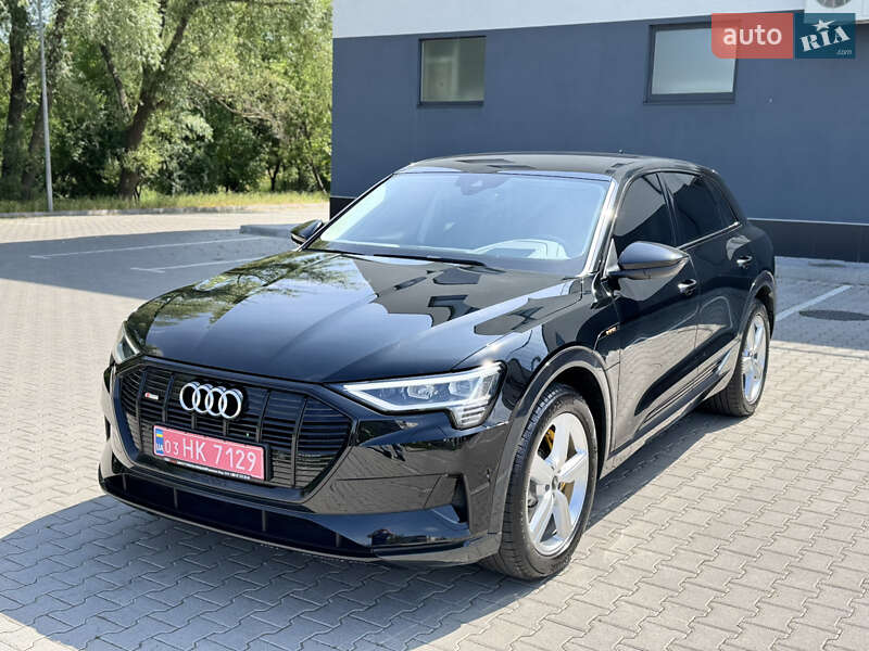 Audi e-tron 2023