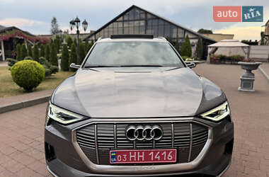 Позашляховик / Кросовер Audi e-tron 2020 в 