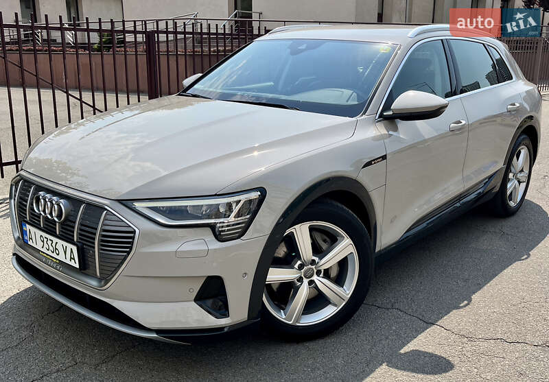 Внедорожник / Кроссовер Audi e-tron 2020 в Киеве