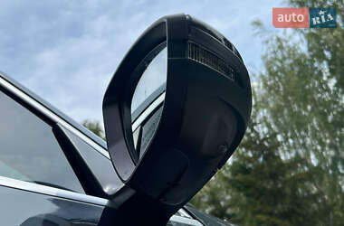 Позашляховик / Кросовер Audi e-tron 2019 в 