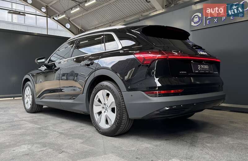 Внедорожник / Кроссовер Audi e-tron 2020 в Киеве