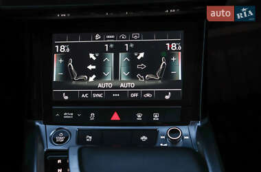 Внедорожник / Кроссовер Audi e-tron 2022 в 