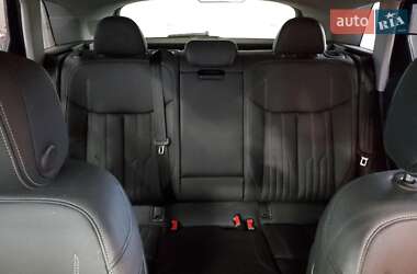 Внедорожник / Кроссовер Audi e-tron 2021 в 