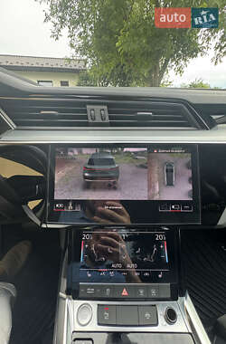 Позашляховик / Кросовер Audi e-tron 2020 в 