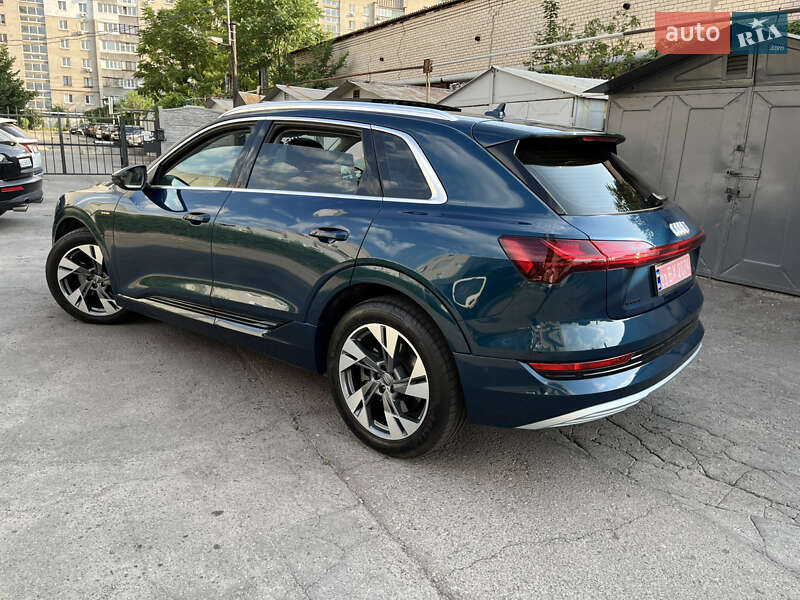 Внедорожник / Кроссовер Audi e-tron 2020 в Днепре