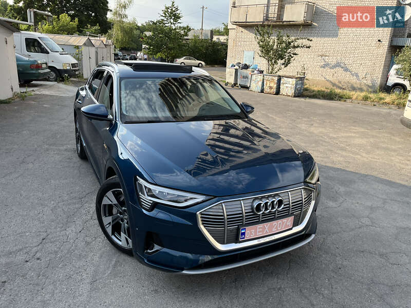 Внедорожник / Кроссовер Audi e-tron 2020 в Днепре