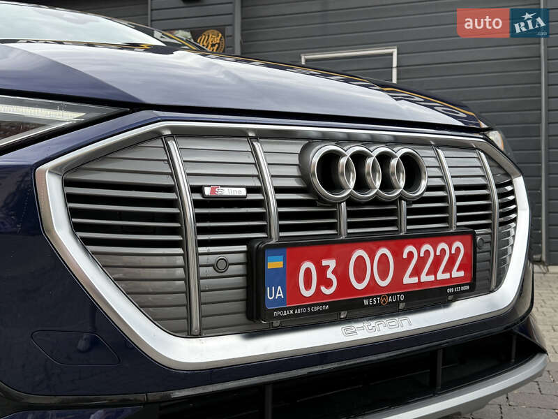 Позашляховик / Кросовер Audi e-tron 2022 в Мукачевому