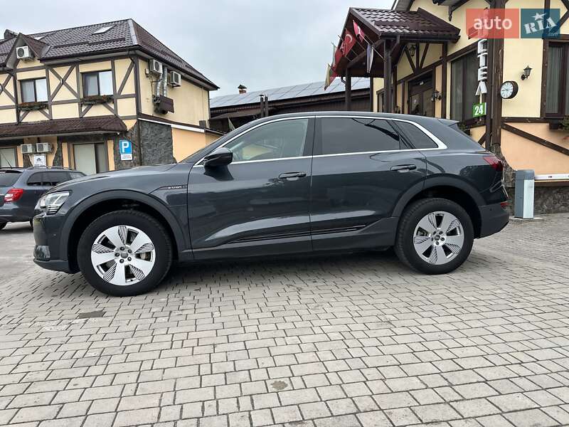 Позашляховик / Кросовер Audi e-tron 2020 в Хмельницькому