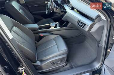 Внедорожник / Кроссовер Audi e-tron 2020 в 
