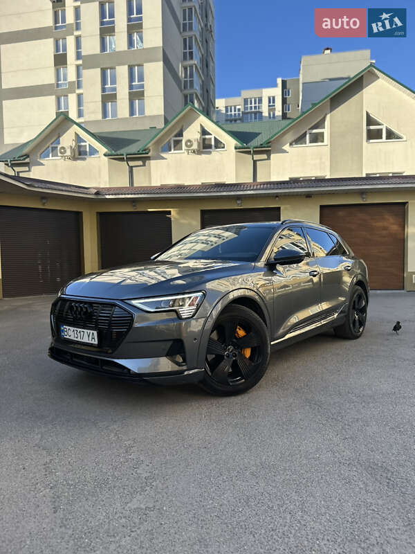 Позашляховик / Кросовер Audi e-tron 2019 в Тернополі