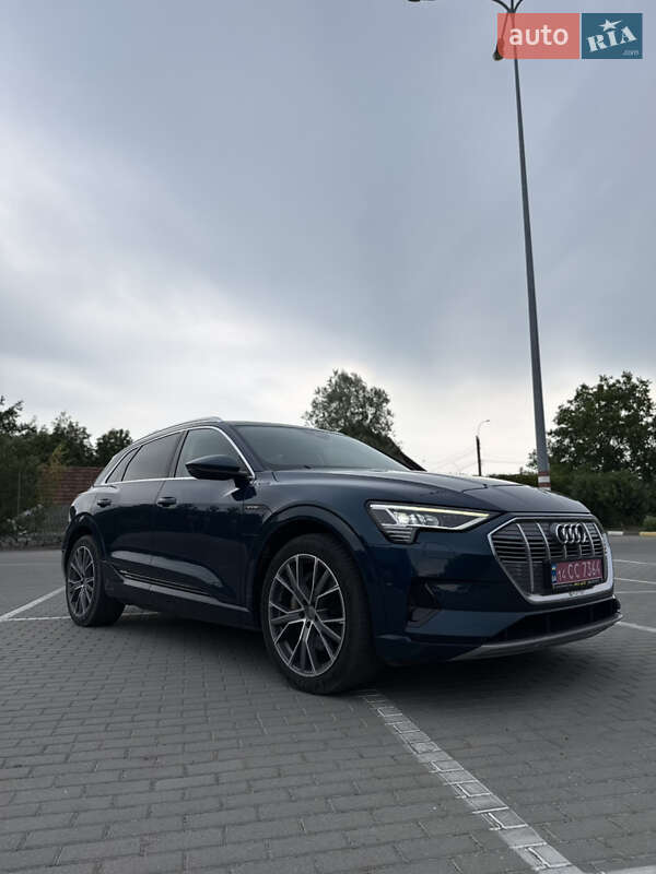 Внедорожник / Кроссовер Audi e-tron 2019 в Коломые