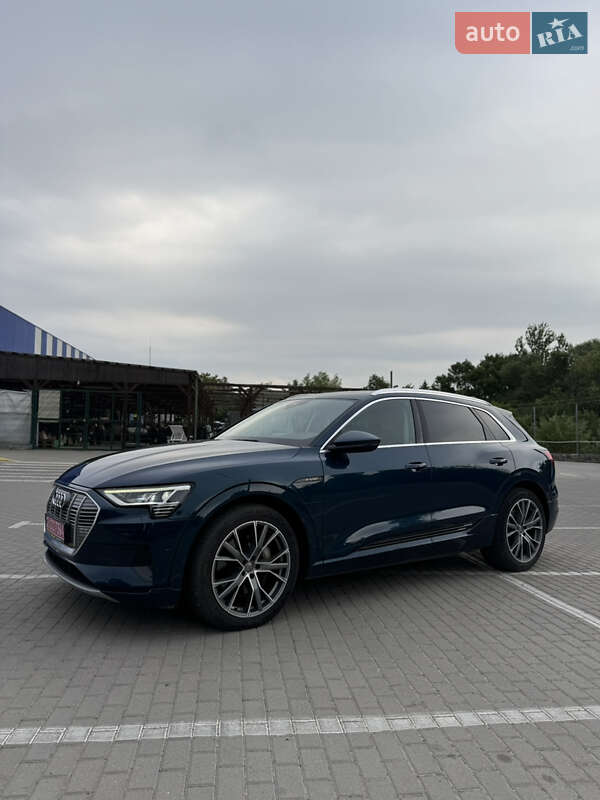 Внедорожник / Кроссовер Audi e-tron 2019 в Коломые