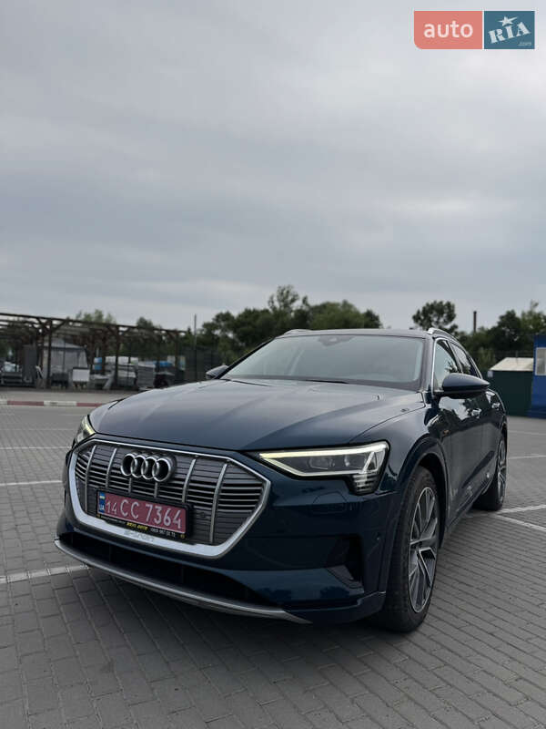 Внедорожник / Кроссовер Audi e-tron 2019 в Коломые