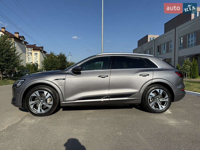 Позашляховик / Кросовер Audi e-tron 2020 в Києві